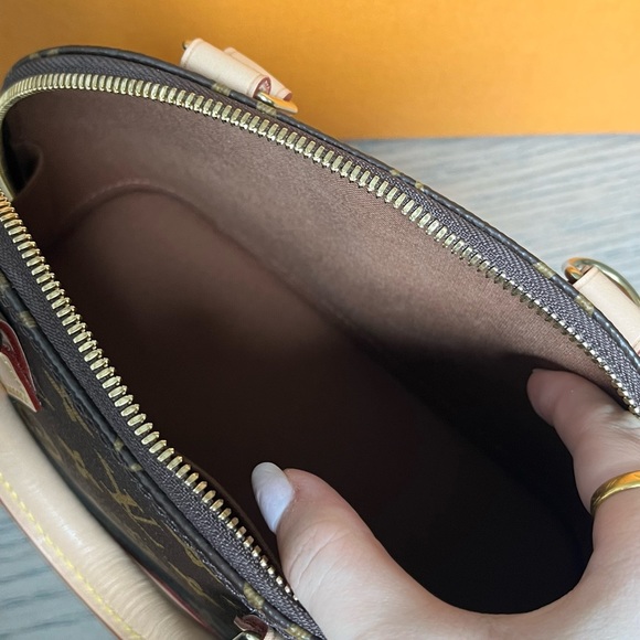 SOLD - Louis Vuitton Alma BB - Picture 9 of 11